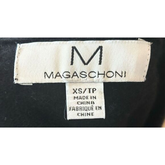 Magaschoni 100% Cashmere Black Crew Neck Sweater NWOT Size XS - Picture 3 of 4